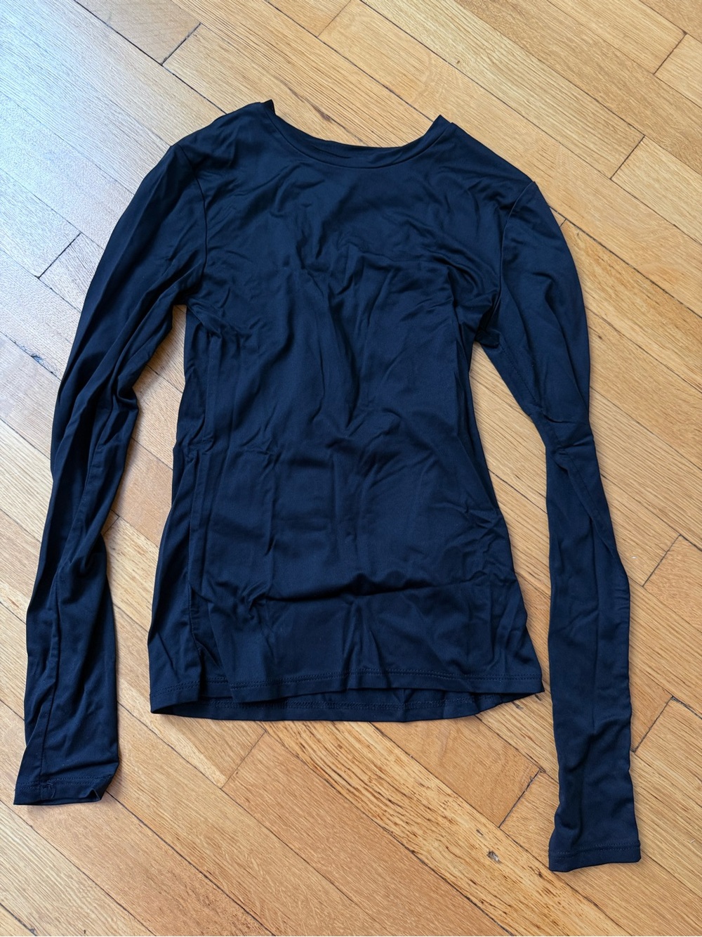 H&M Black Long-Sleeve Crew Neck Top